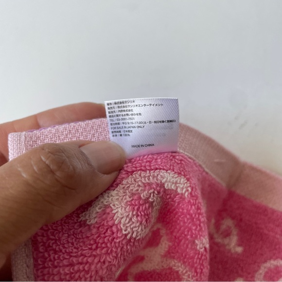 NEW Hello Kitty 50th Anniversary Series Mini Logo Washcloth Towel Limited - Picture 8 of 8